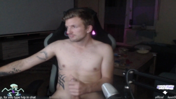 HARDTEKK85  11-10-2021 Recorded Video Topless